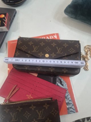 Bolso Louis Vuitton Monogram Pochette