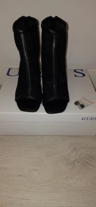 Botines de malla negros Guess