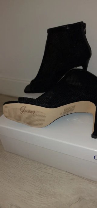 Botines de malla negros Guess