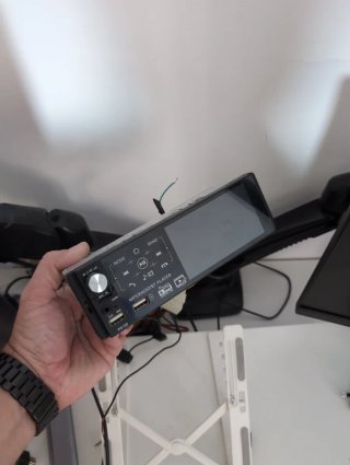 Autorradio 1 DIN con pantalla