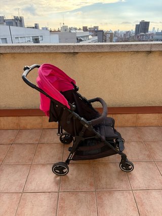 Coche niña rosa