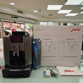 Cafetera JURA W4 Profesional (café en grano y molido)