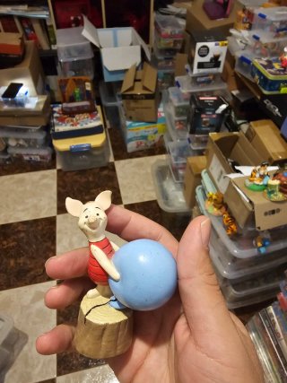 Figura Piglet con Bola