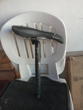 Tija y sillín de bicicleta