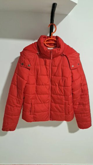 Abrigo rojo con forro de borreguito
