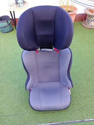 Alzador para coche con respaldo