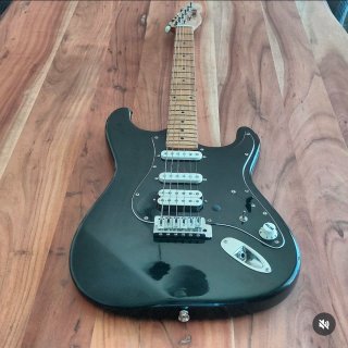 Stratocaster telecaster HSS FENDER PLAYER II MIM