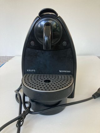 Cafetera Nespresso Krups Negra