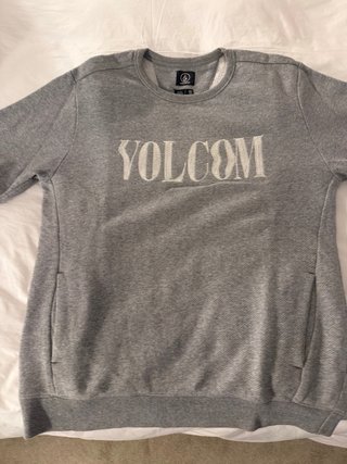 Sudadera gris sin capucha