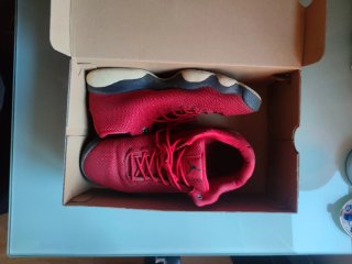 Zapatillas / basket Jordan rojas