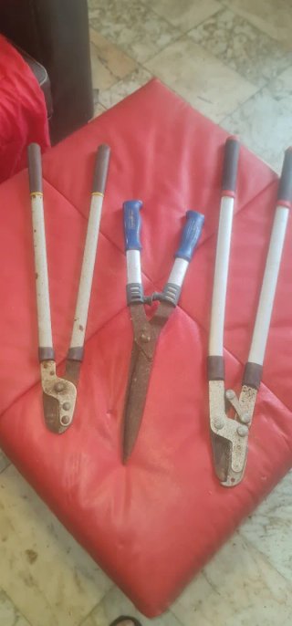 Set di 4 forbici da potatura