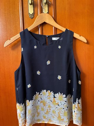 Blusa Mango flores