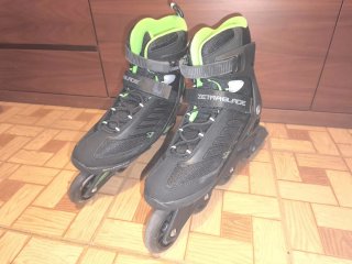 Patines en línea ADULTO talla 43 +equipamiento