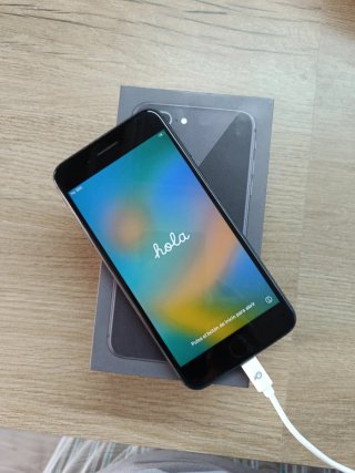 iPhone 8 Plus 64GB Space Gray