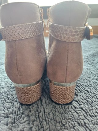 Botines tacón dorado ante talla 37