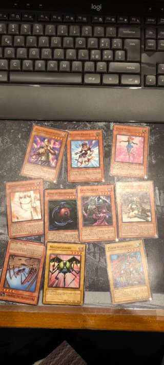 Carte Yu-Gi-Oh! -prima e seconda edizione+raccogl.