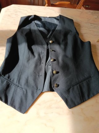Chaleco Negro Clásico