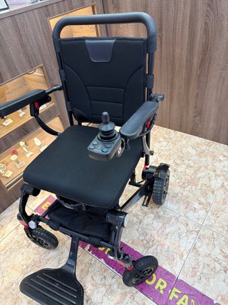 Sedia a rotelle Libercar in fibra di carbonio fino a 150kg