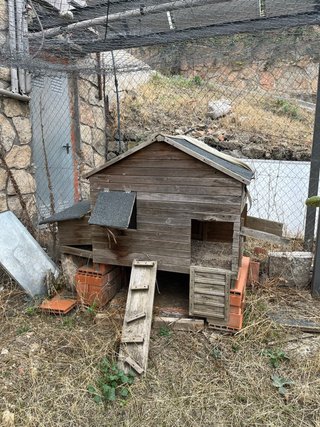 Gallinero de madera