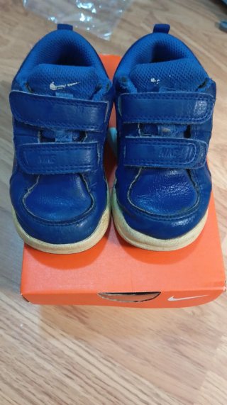 Zapatillas bebe número 22
