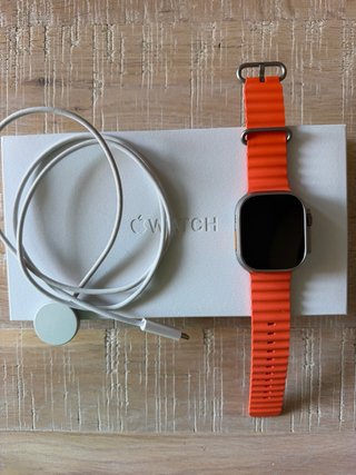 Apple Watch Ultra 2 49 mm Titanio Natural + correa