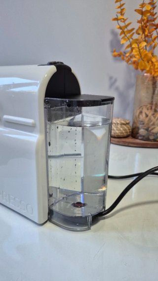 Cafetera Nespresso Krups Blanca
