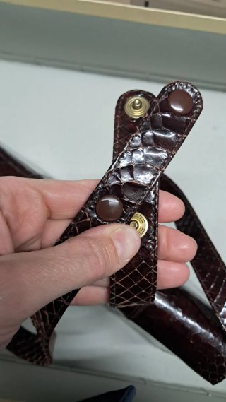 Borsa a tracolla in pitone marrone