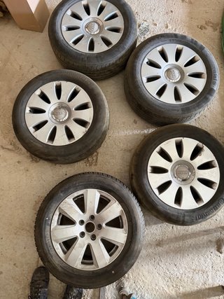 Set de 5 Llantas Audi con Neumáticos