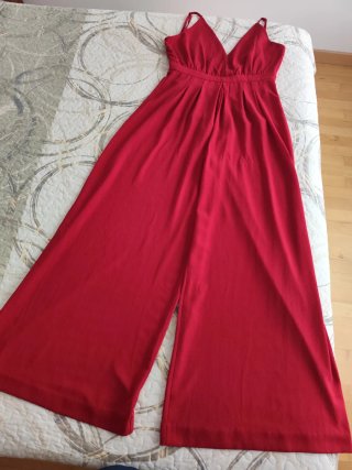 Mono rojo ancho