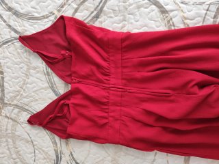 Mono rojo ancho