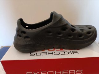 Sandalias Skechers Negras