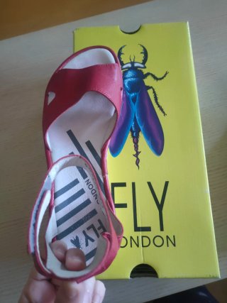 Sandalias Fly London Rojas