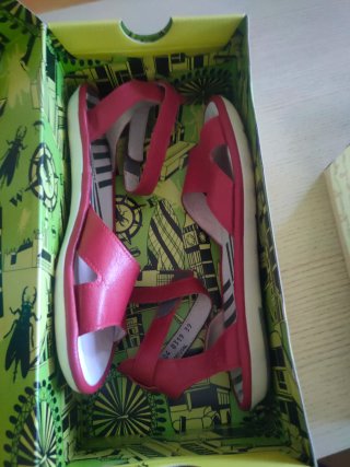 Sandalias Fly London Rojas