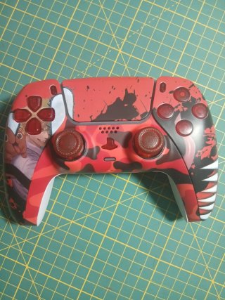 Controller PS5 personalizzato di Chainsaw Man