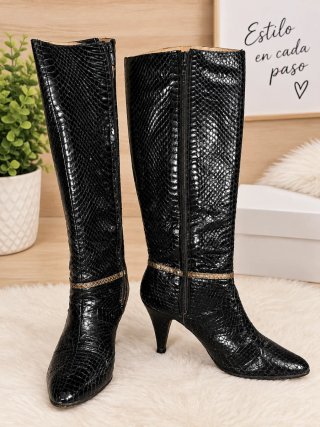 Botas altas negras tacón efecto piel serpiente