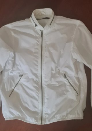 Cazadora Calvin Klein cremallera blanca