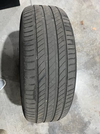 Neumático Michelin Primacy 4