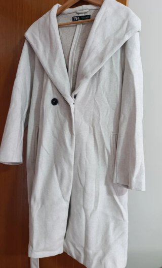 Abrigo Zara Beige