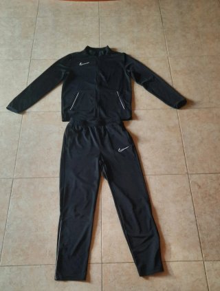 Chándal Nike niño negro