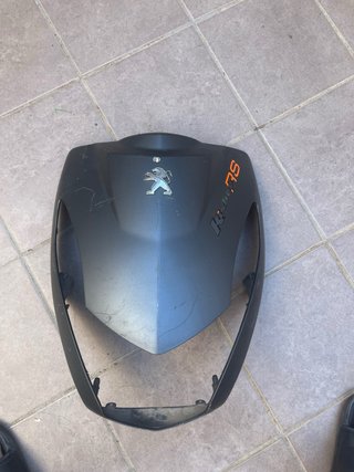 Carcasa Delantera Peugeot Kisbee RS 49cc