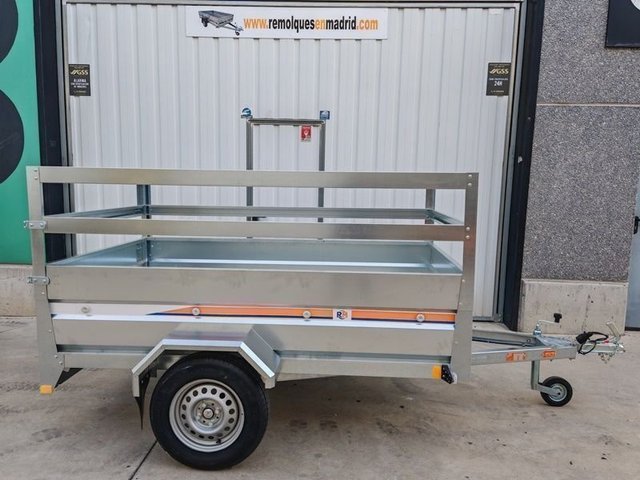 NUEVO: Remolque basculante galvanizado 750 kg