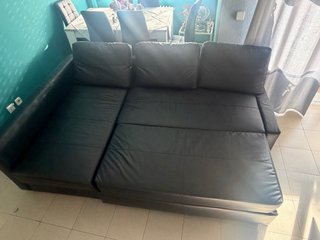 Divano letto nero in pelle sintetica