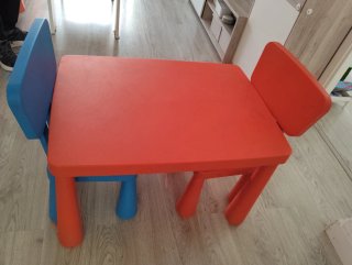 Set de Mesa y 2 Sillas Infantiles