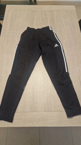 Pantalón chándal Adidas negro de chico