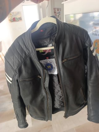 Chaqueta de moto cuero talla M