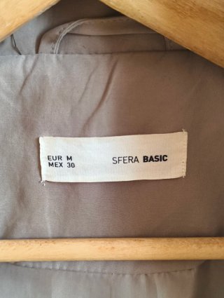 Parka Ligera Sfera Talla M - ¡Solo 8€!
