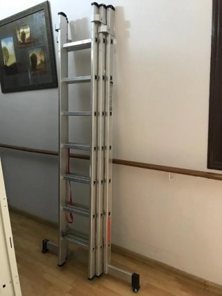 Escalera Plegable de Aluminio