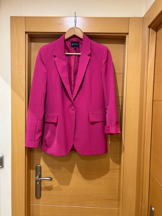 Americana fucsia Stradivarius