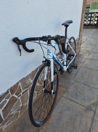 Bicicleta de carretera Merida Ride 100
