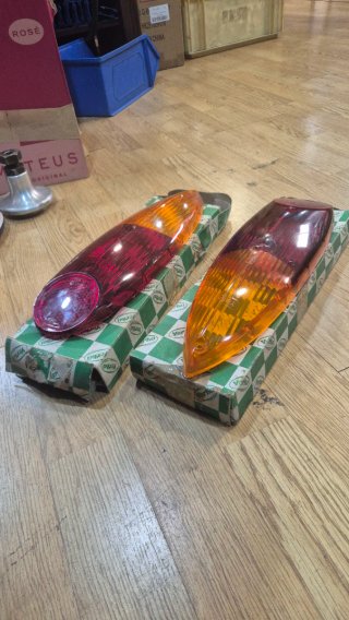 Pilotos Traseros MG Nuevos (Set de 2)